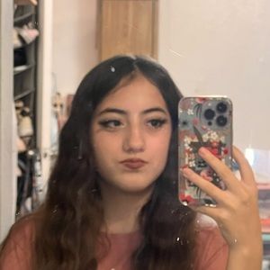 Meet your Posher, Candace